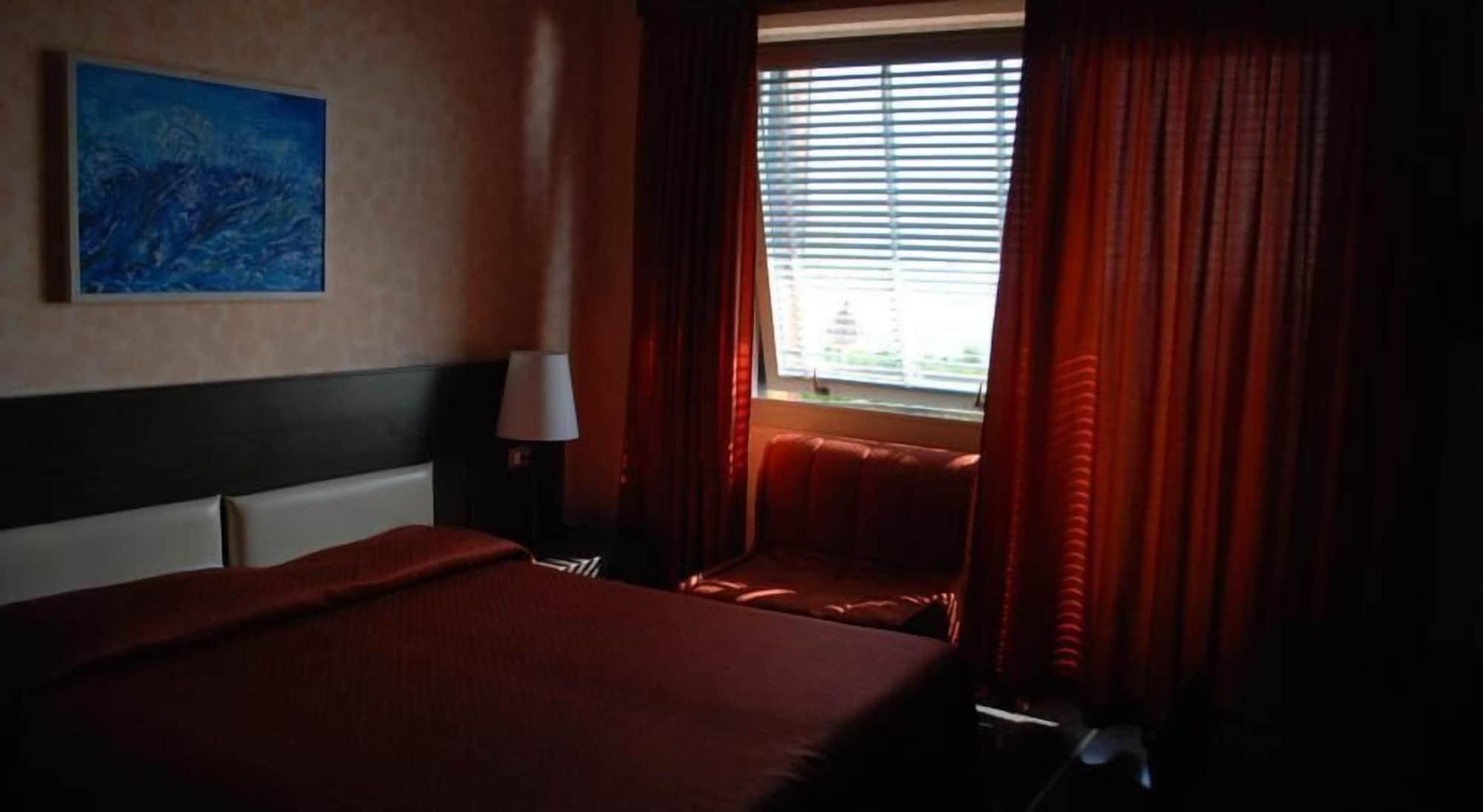 Hotel Palace Varazze Esterno foto