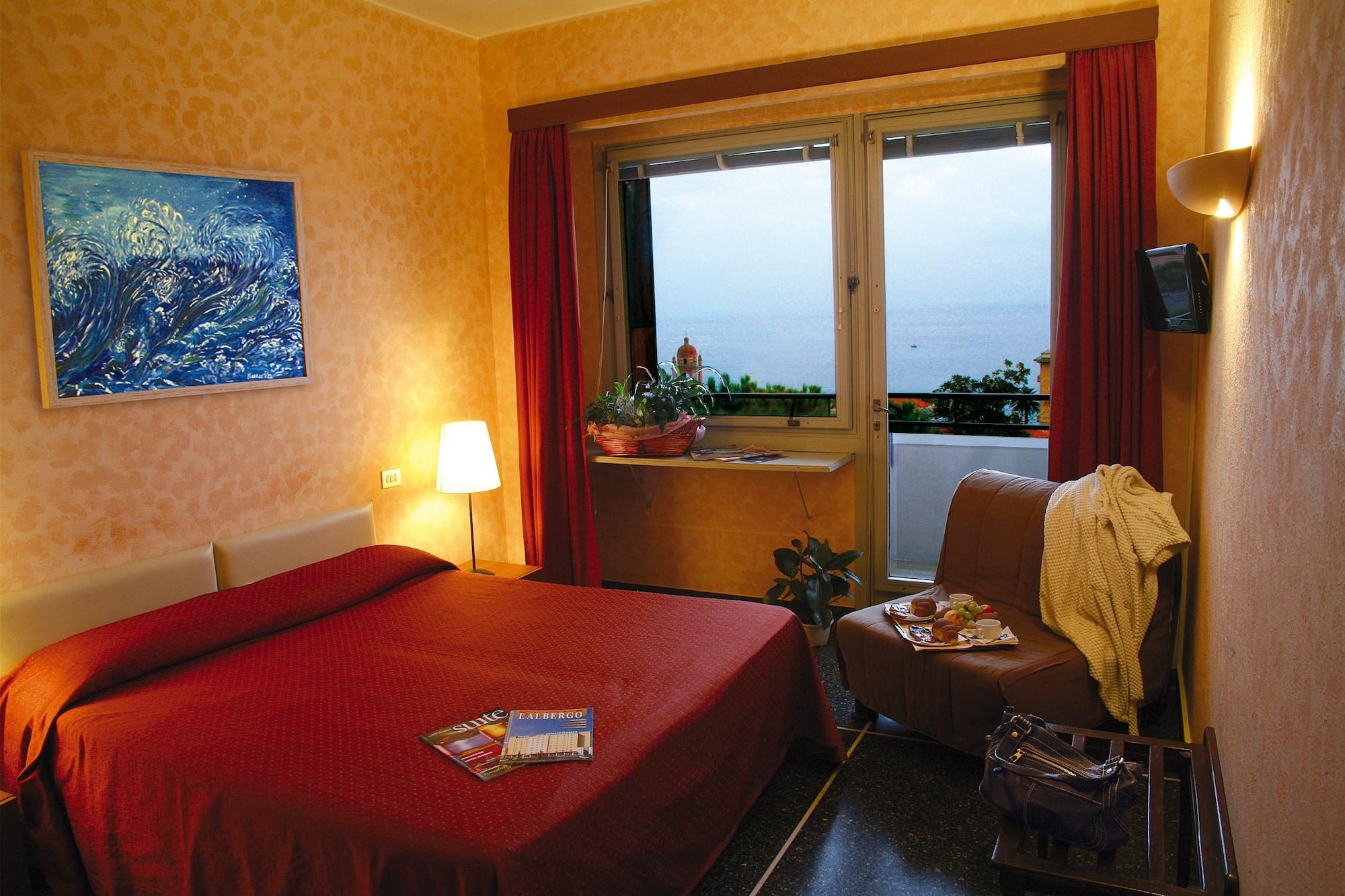 Hotel Palace Varazze Esterno foto