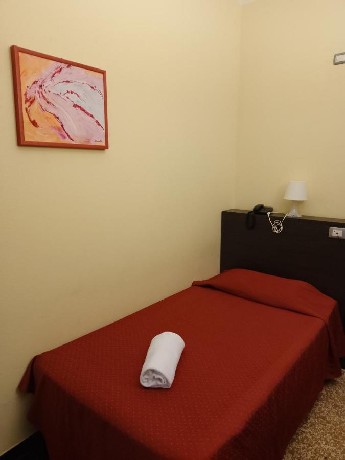 Hotel Palace Varazze Esterno foto